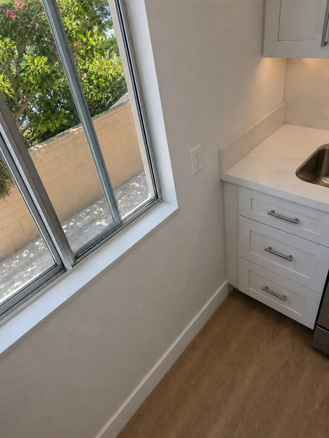 Clean window corner and sill after detail cleaning
